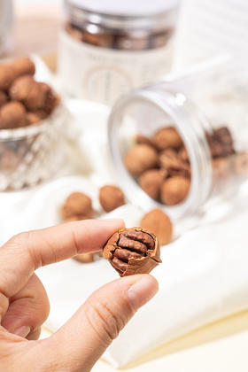 任意四件起发货！！！【精品坚果系列】精心烤制，口感香脆，特色坚果，总有一款你会中意的~基地直邮