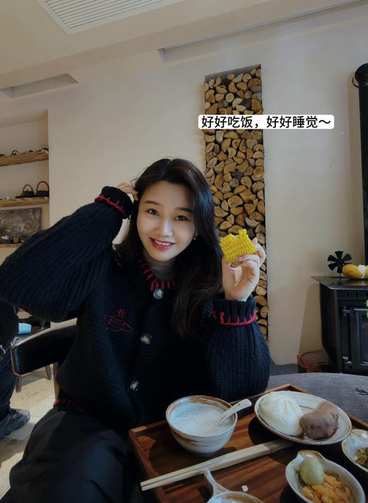 西太后 25 新款・棉纱线针织开衫 + 围巾套装 商品图4