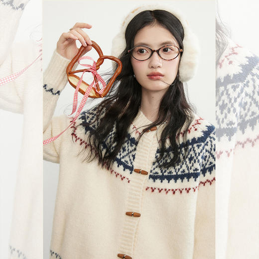 西遇费尔岛米白色毛衣女2025年冬季新款牛角扣圆领针织开衫SS060016 商品图2