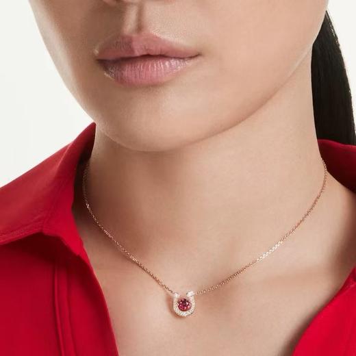 心选丨Swarovski/施华洛世奇施家"红"运马蹄项链耳环耳钉配饰本命年送礼{新年送好礼} 商品图7