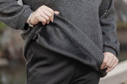 一周发货【满天星羊毛混纺卫衣】加绒连帽亮片，可机洗，亮片手工缝纫固定不易掉，简约款式，保暖细密短绒，慵懒百搭，宽松加厚，长袖套头款，穿脱方便，面料:5%羊毛12%锦纶12%晴纶3%氨纶68%聚酯纤维 商品图1