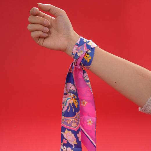 马年团团国风纹样丝巾带 商品图5