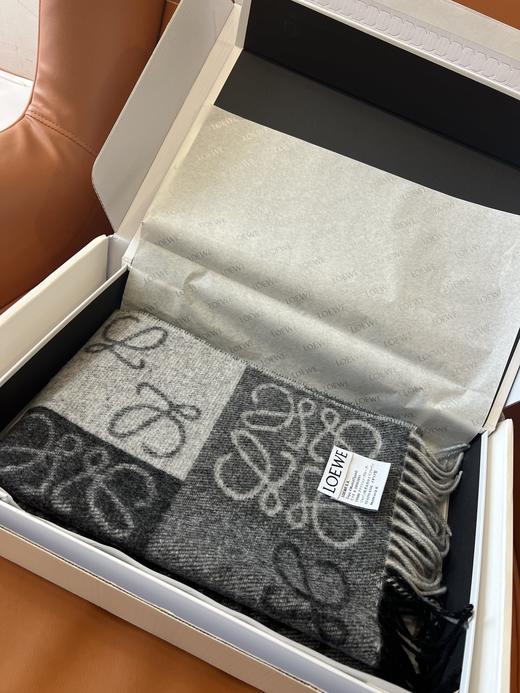 𝐋𝐎𝐄𝐖𝐄 双面棋盘格 黑灰色 商品图1