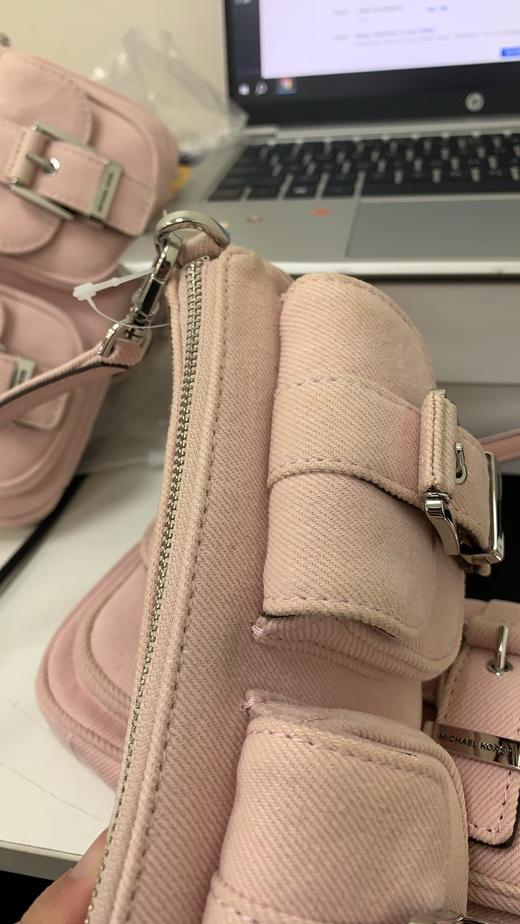 197853467538 迈克高仕MICHAEL KORS Michael Kors Zoe 小号水洗牛仔布手拿包【22*6*11cm】 商品图7