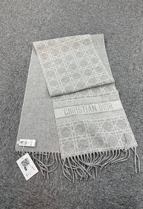 中性款格纹围巾hu010