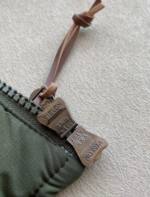 D121535秋冬新款刺绣小马图案拉链长袖立领纯色羽绒服 商品图13