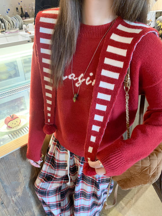 <曾小咸推荐>现货秒杀 ！微信超特价！韩系红色圆领毛衣 日常189.99 立减100 秒杀89.99！！红白条披肩 日常99.99 立减60 秒杀39.99！！ 商品图5