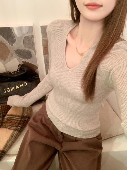 <曾小咸推荐>现货秒杀 ！微信超特价！韩系v领针织打底衫 日常119.99 立减50 秒杀69.99！！ 商品图5