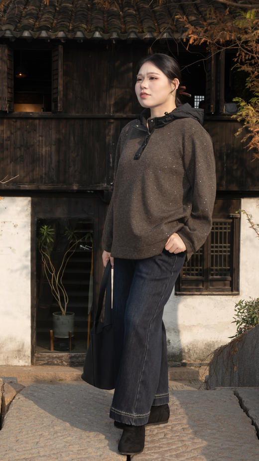 一周发货【满天星羊毛混纺卫衣】加绒连帽亮片，可机洗，亮片手工缝纫固定不易掉，简约款式，保暖细密短绒，慵懒百搭，宽松加厚，长袖套头款，穿脱方便，面料:5%羊毛12%锦纶12%晴纶3%氨纶68%聚酯纤维 商品图3