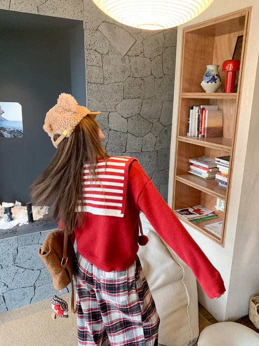 <曾小咸推荐>现货秒杀 ！微信超特价！韩系红色圆领毛衣 日常189.99 立减100 秒杀89.99！！红白条披肩 日常99.99 立减60 秒杀39.99！！ 商品图7