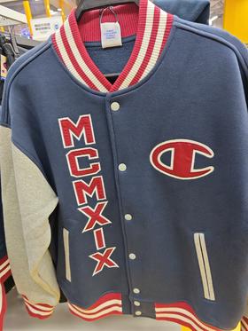 冠军 299.9元 针织棒球服 (线上线下同时在售不保证有货，活动款不退不换介意勿拍) 637426-TY