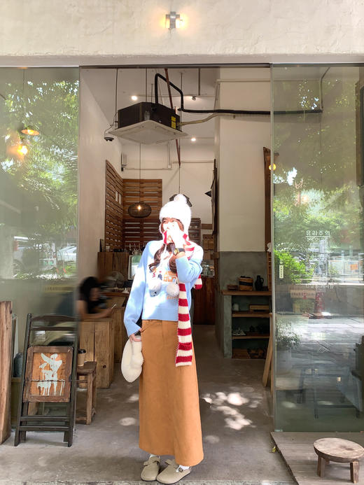 <曾小咸推荐>现货秒杀 ！微信超特价！韩系浅蓝色圆领毛衣 日常199.99 立减100 秒杀99.99！！ 商品图5