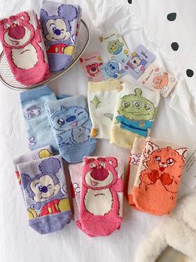 直发【发6双】名创联名迪士尼 软糯毛毛袜，绒线袜， 保暖袜