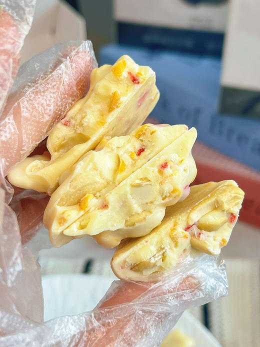 ❗️29.9到手两大盒❗️巧克力届的“毕加索”【丑墩墩坚果黑巧克力】每块都不一样，丑萌外表，微苦回甘！  商品图5