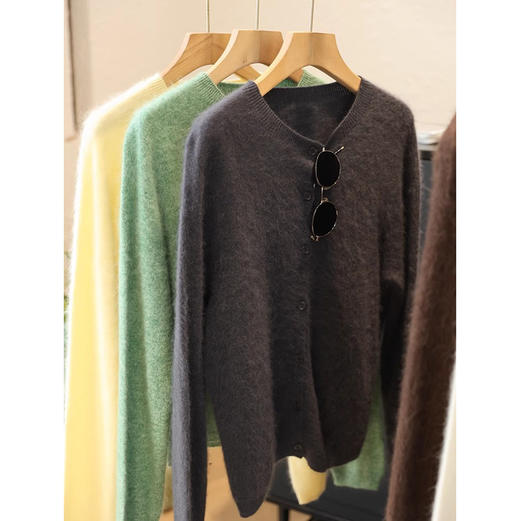 高货毛衣！230g加厚拉绒羊绒羊毛衫无缝圆领开衫毛衣女秋冬款！ 商品图1