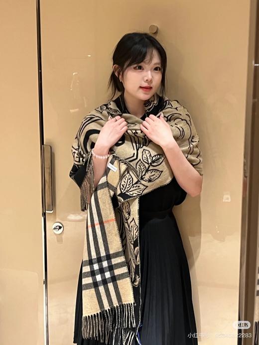 巴宝莉 新风暴骑士双面披肩  围巾（DSX） 商品图8