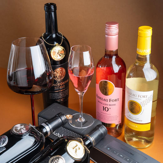 热卖中！！【澳洲进口】考拉珍藏礼盒（拉摩图堡·10°珍藏莫斯卡托桃红+拉摩图堡·考拉珍藏霞多丽干白+南斯·歌达®考拉珍藏西拉干红+佳歌·图昂®考拉金樽干红+佳歌·图昂®考拉银樽干红） 商品图6