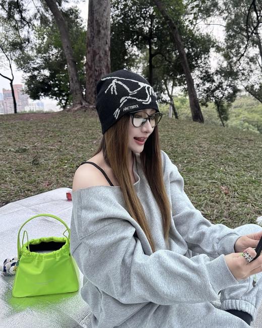 点此购买 始祖鸟秋冬季男女款冷帽 xj 338010 商品图12