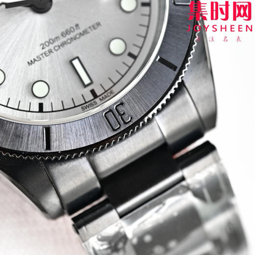 3T帝舵 碧湾系列 表径41mm 碧湾全黑武士背透男士腕表 暗夜之眼，窥见机械之美 商品图4