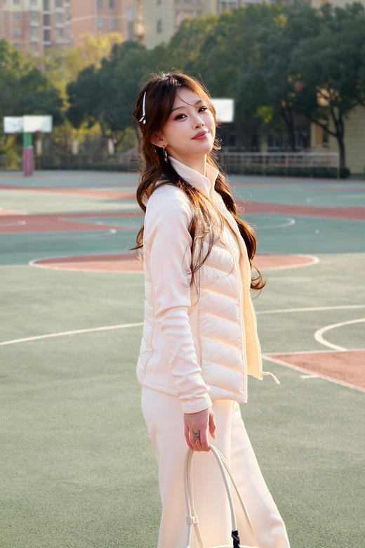 逸红颜明月优选 #LULU 95白鹅绒运动羽绒服【轻羽绒】显瘦保暖黑科技，石墨烯蓄热·防泼水裸感 商品图3