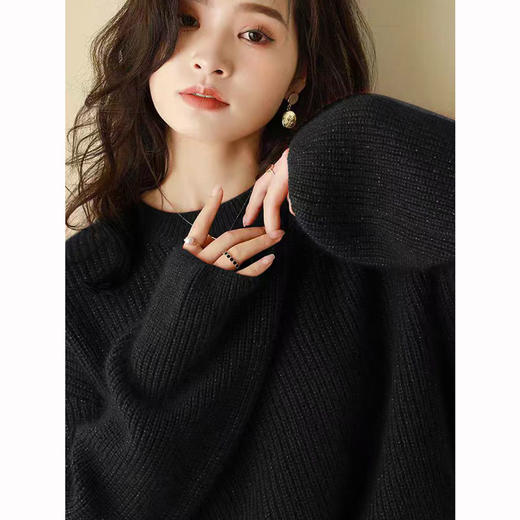 【秋冬新款100纯羊毛衣】新年红色圆领女士打底衫 宽松慵懒风亮丝毛衣潮  商品图8