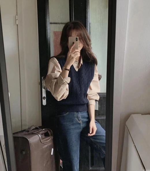 老米优品🎈秋冬叠搭bi备！《麻花针织马甲》复古风，超好搭！麻花纹理立体精致，宽松舒适版型~ 商品图5