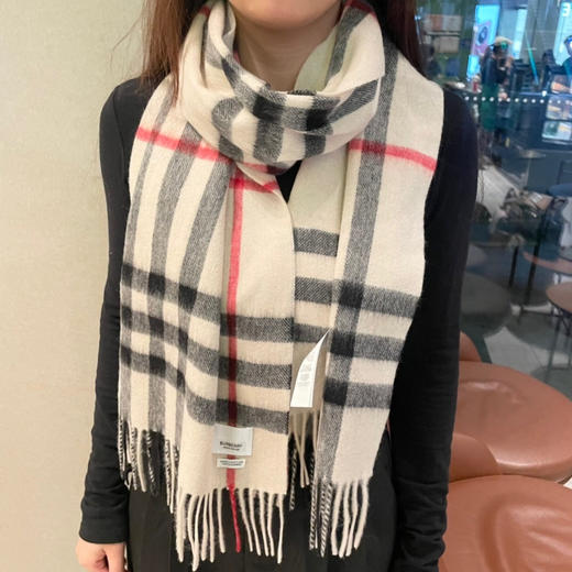 巴宝莉 经典羊绒格子围巾（DSX） 商品图2