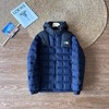 D121601男女同款简约拼色设计精典方格连帽棉服 商品缩略图2