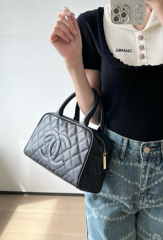香奈儿 中古系列 手提保龄球鱼子酱黑色（LZ） 商品图3