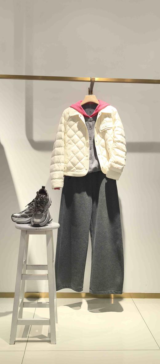 58G739全毛假两件开衫连帽毛衣 商品图11