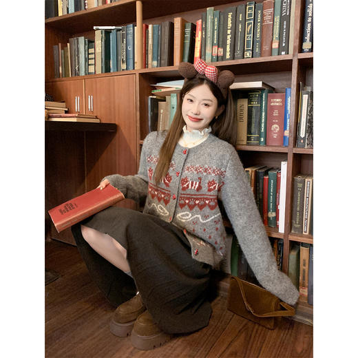 <曾小咸推荐>现货秒杀 ！微信超特价！韩系复古毛衣开衫 日常219.99 立减90 秒杀129.99！！ 商品图2