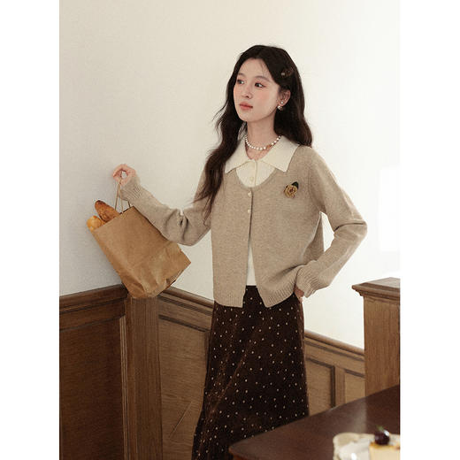 鹿向南【1220/20:00新品前1小时7折限量100件】卡其色假两件毛衣 商品图3