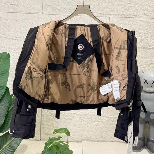 D121605联名系列女士面包服短款保暖加厚羽绒服外套 商品图3