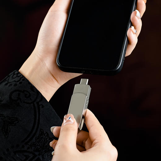 传内含文档 U盘  64G 随身U盘 手机电脑两用 商品图4