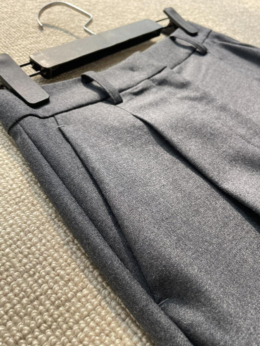 1216-5独家圆正 秋冬灰色系羊毛西裤 我穿40  轻盈的哦 商品图9