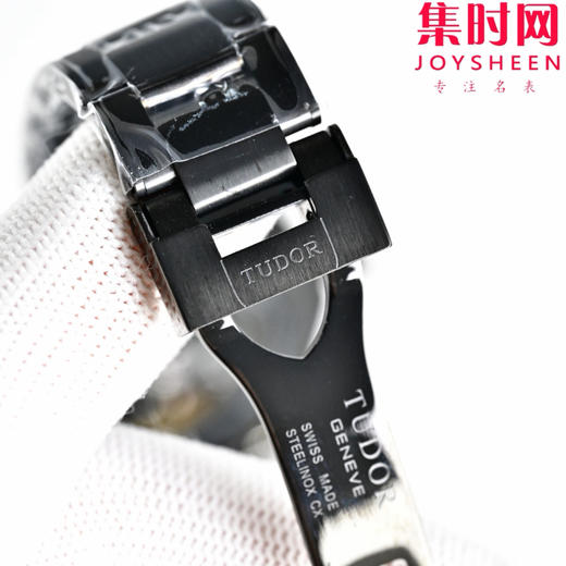 3T帝舵 碧湾系列 表径41mm 碧湾全黑武士背透男士腕表 暗夜之眼，窥见机械之美 商品图4