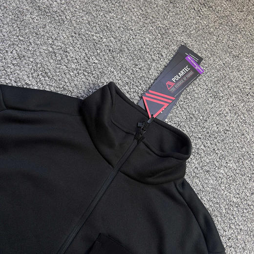 海外原版老人头正单 户外半拉链中间层抓绒上衣 吸湿保暖透气 正儿八经的p绒 超轻，只有黑色一个色S到XXL 商品图2