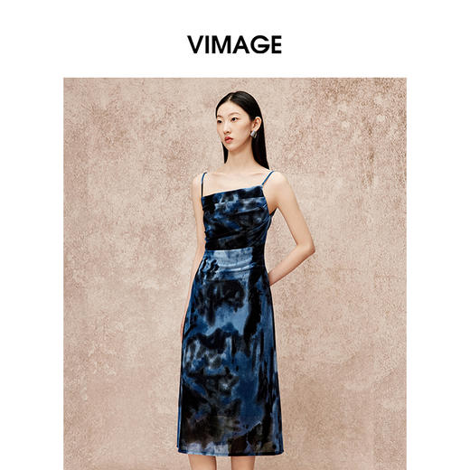 VIMAGE纬漫纪秋季新款露背高腰显瘦修身晕染印花吊带连衣裙V2207802 商品图2