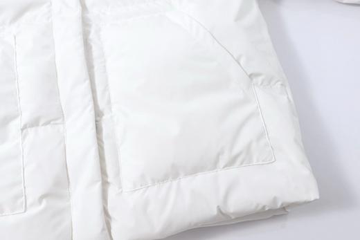 D121672小标刺绣大口袋女款立领鸭绒羽绒服 商品图9