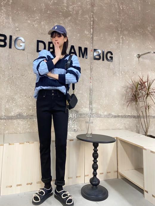 D121611两粒扣高腰加绒修身灰色牛仔来咯～3D立体塑腰穿上就是漫画腿 商品图2