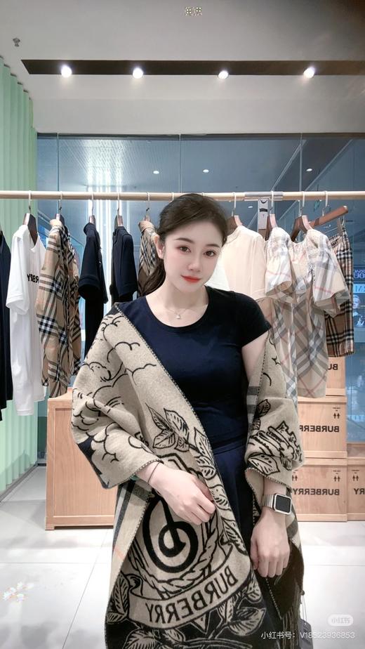 巴宝莉 新风暴骑士双面披肩  围巾（DSX） 商品图3