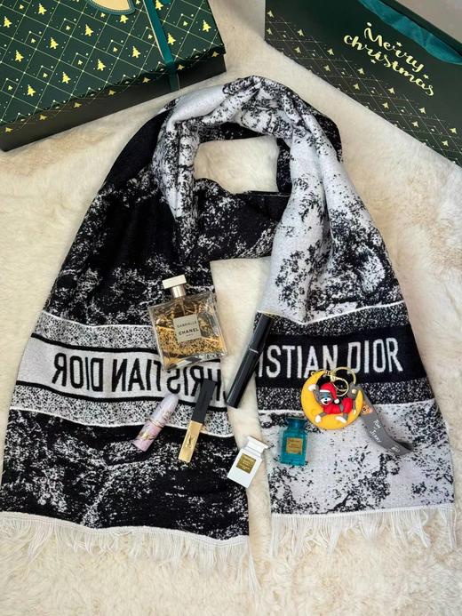 D121694新一代表白利器幸福感爆棚围巾香水礼盒 商品图1