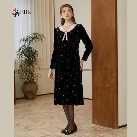 司歌丝绒绣花v领冬连衣裙收腰弹力复古气质A921233X 商品图4