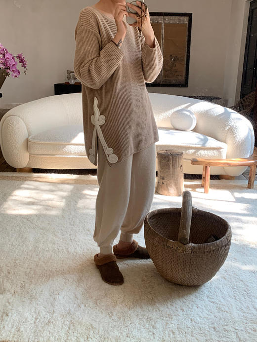 Cloud Dancer  |  超柔羊绒针织收脚裤｜温暖轻柔 商品图1