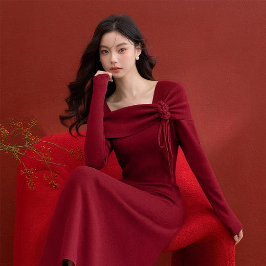 西遇法式长袖连衣裙女秋季新款名媛气质花朵针织收腰长裙V0055473 商品图2