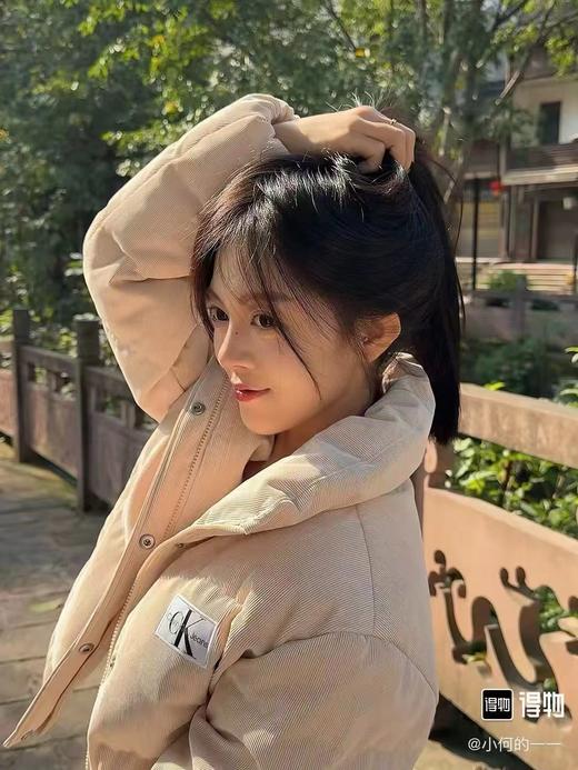 D121671贴布刺绣大口袋女款立领条绒鸭绒羽绒服 商品图5