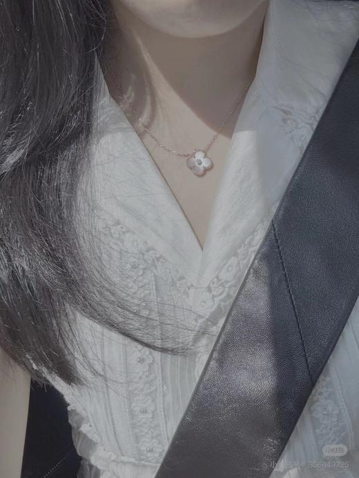 D121646新款2025圣诞四叶草天然粉色贝母项链 商品图8