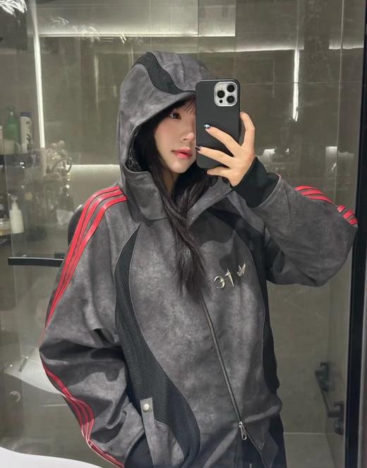 D121673联名款运动连帽拉链舒适夹克外套男女同款 商品图13