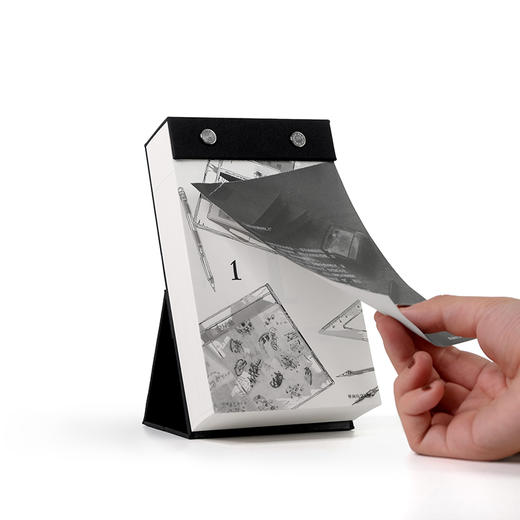 【预售】单向历2026 Print告别版 铸黑/曙红 单向空间 OWSPACE 商品图4