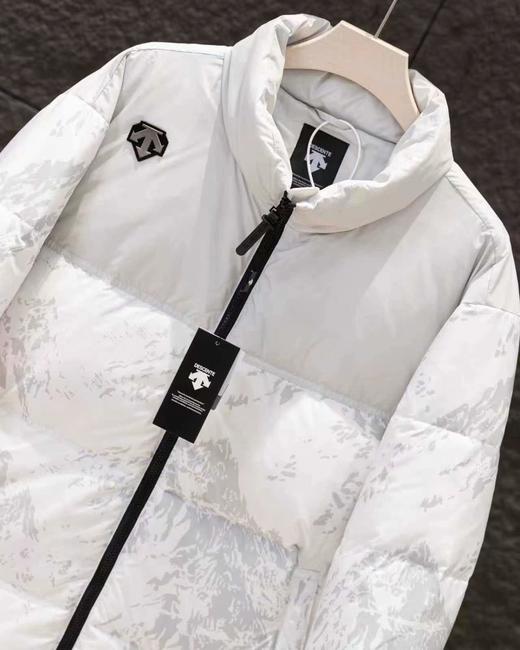 D121699新款石墨烯内里抗静电锁温运动款雪山羽绒服 商品图9